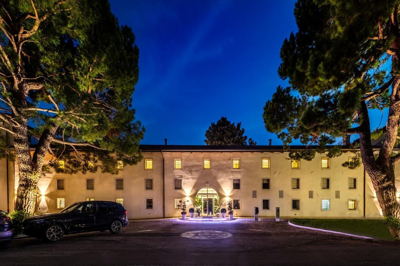 Hotel Villa I Pini Malo  Exterior foto