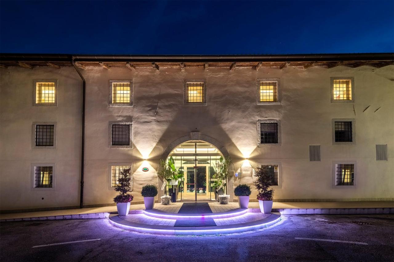 Hotel Villa I Pini Malo  Exterior foto