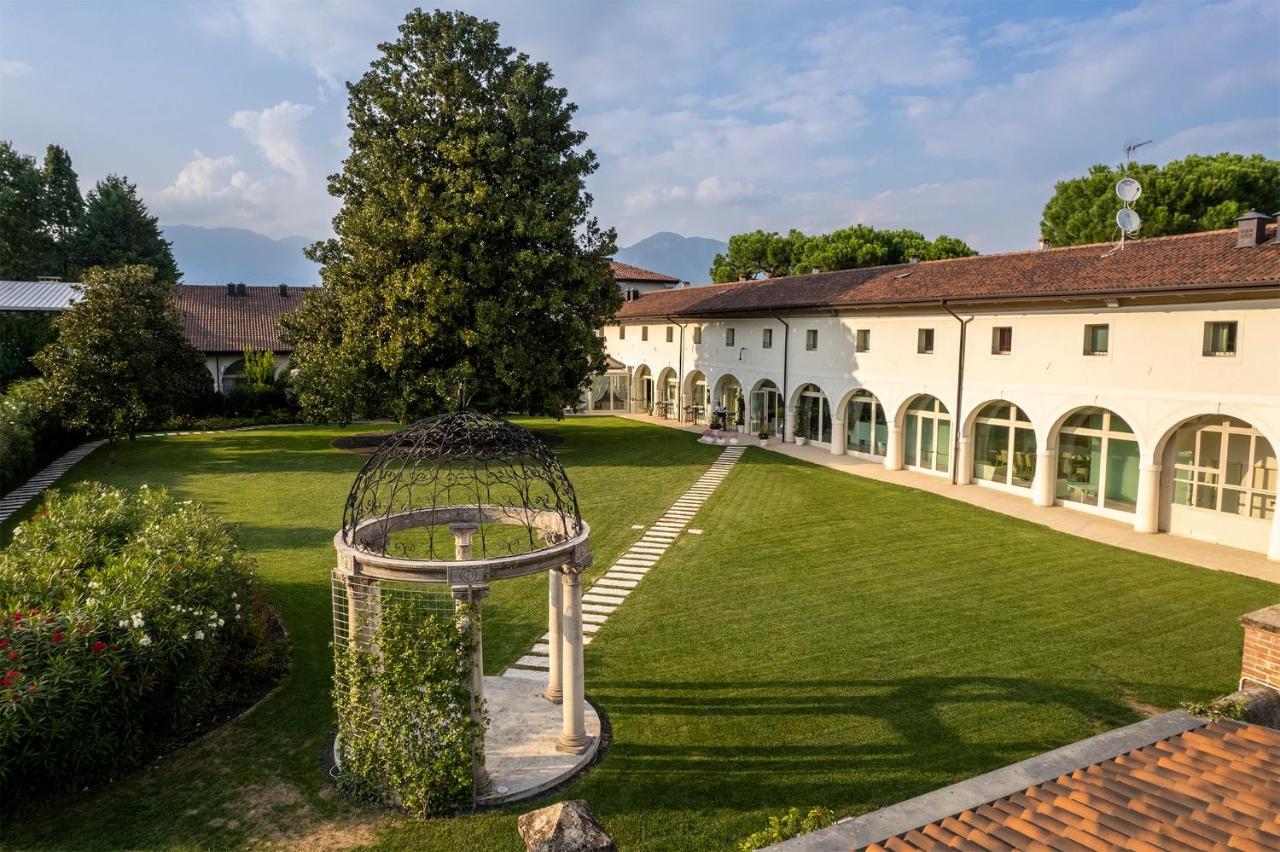 Hotel Villa I Pini Malo  Exterior foto